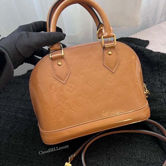 Auth Louis Vuitton Vernis Alma BB Rose Velours w/ Gold Hardware - Picture 3 of 16
